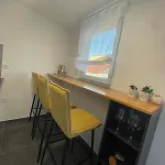 I *
