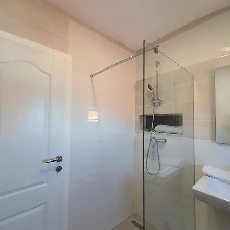 I Apartment